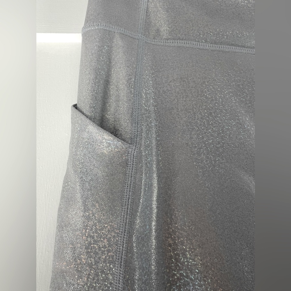 Fabletics Oasis Pureluxe Holographic Leggings Siz… - image 2